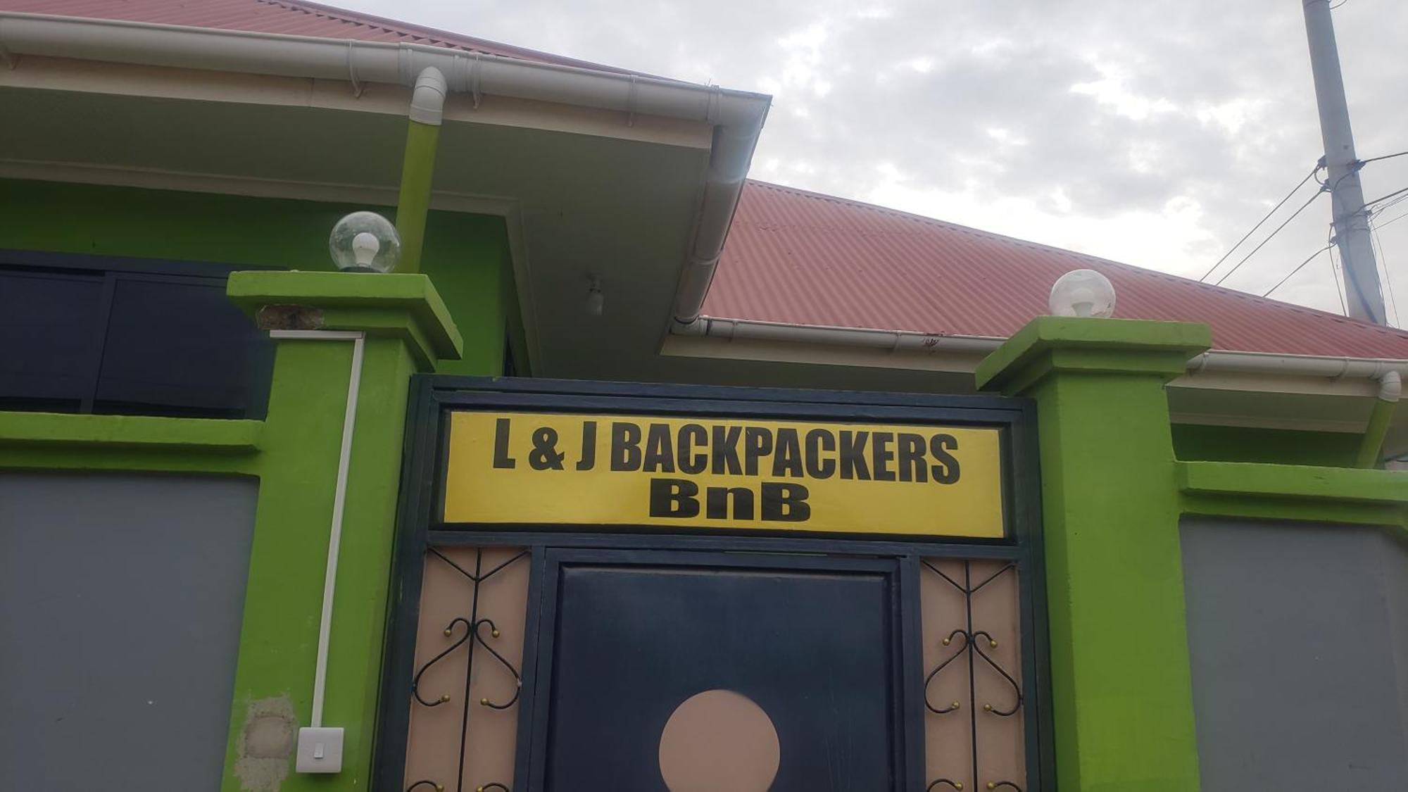 L&J Modern Backpackers Bnb 达累斯萨拉姆 外观 照片