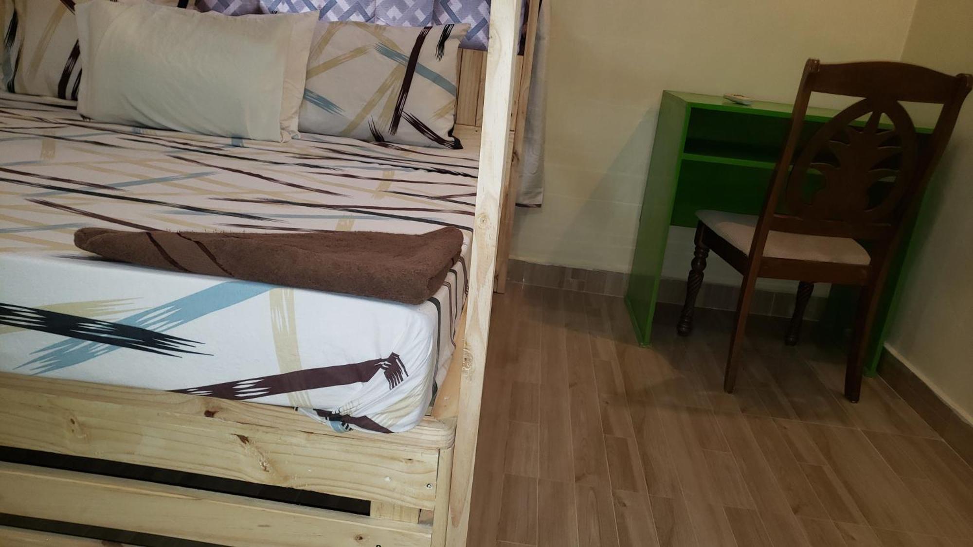 L&J Modern Backpackers Bnb 达累斯萨拉姆 外观 照片